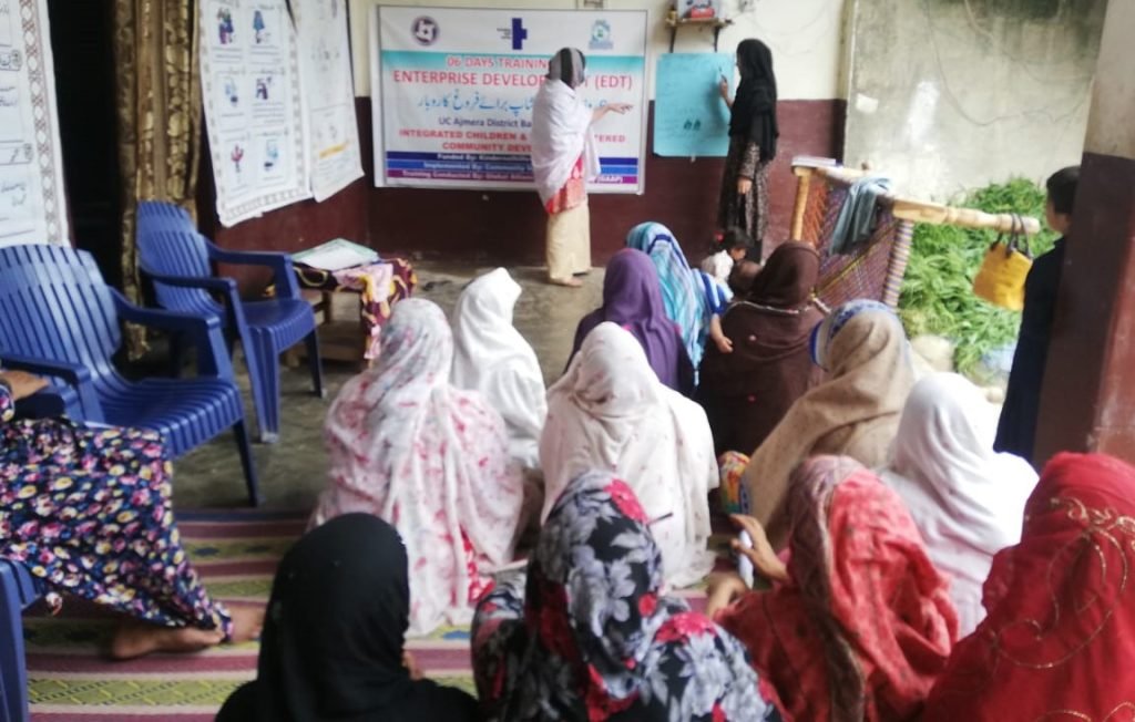 d8d9bc4c-56c6-4f34-80aa-941b64e5bfea